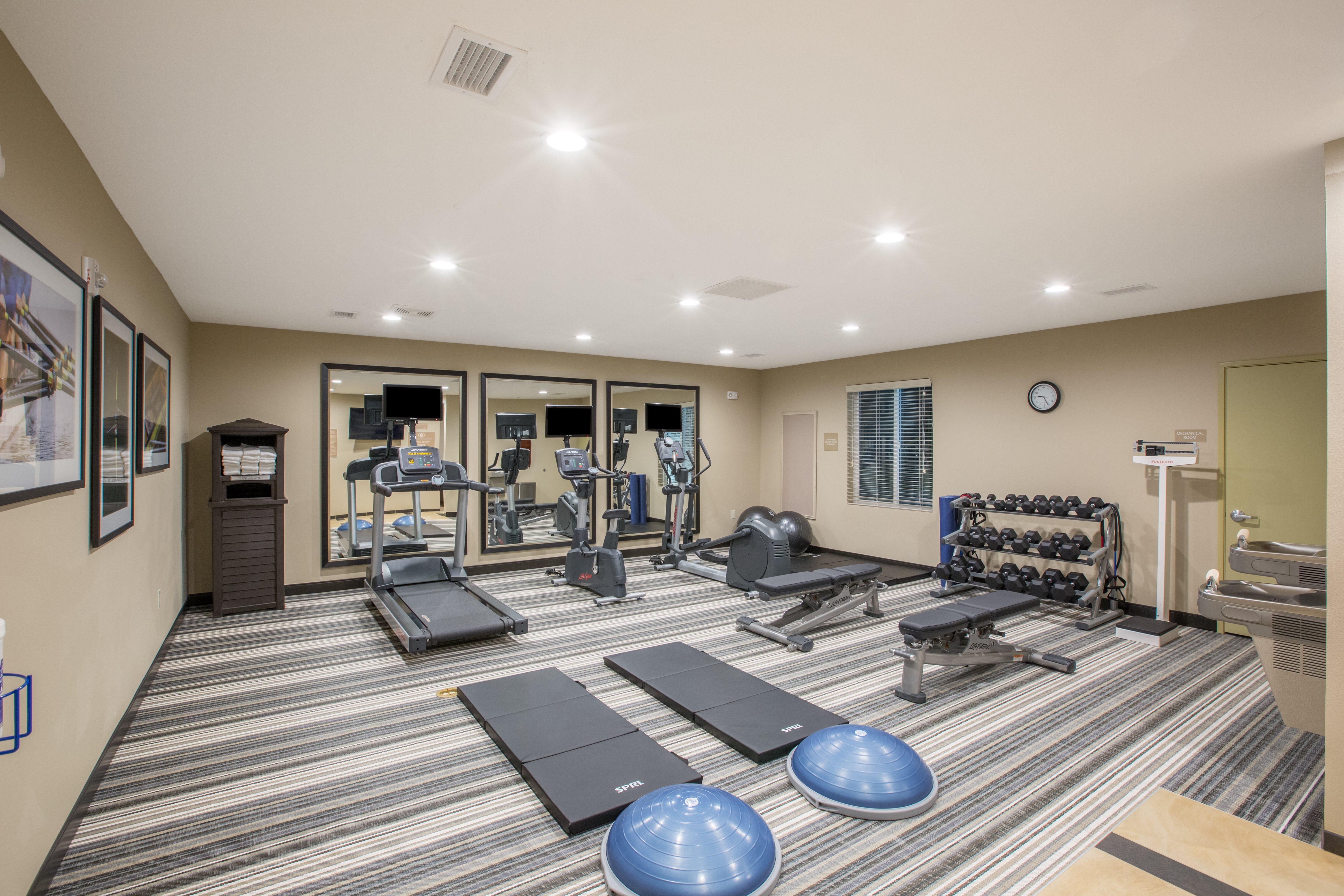 Candlewood Suites - Omaha Millard Area By Ihg Екстер'єр фото