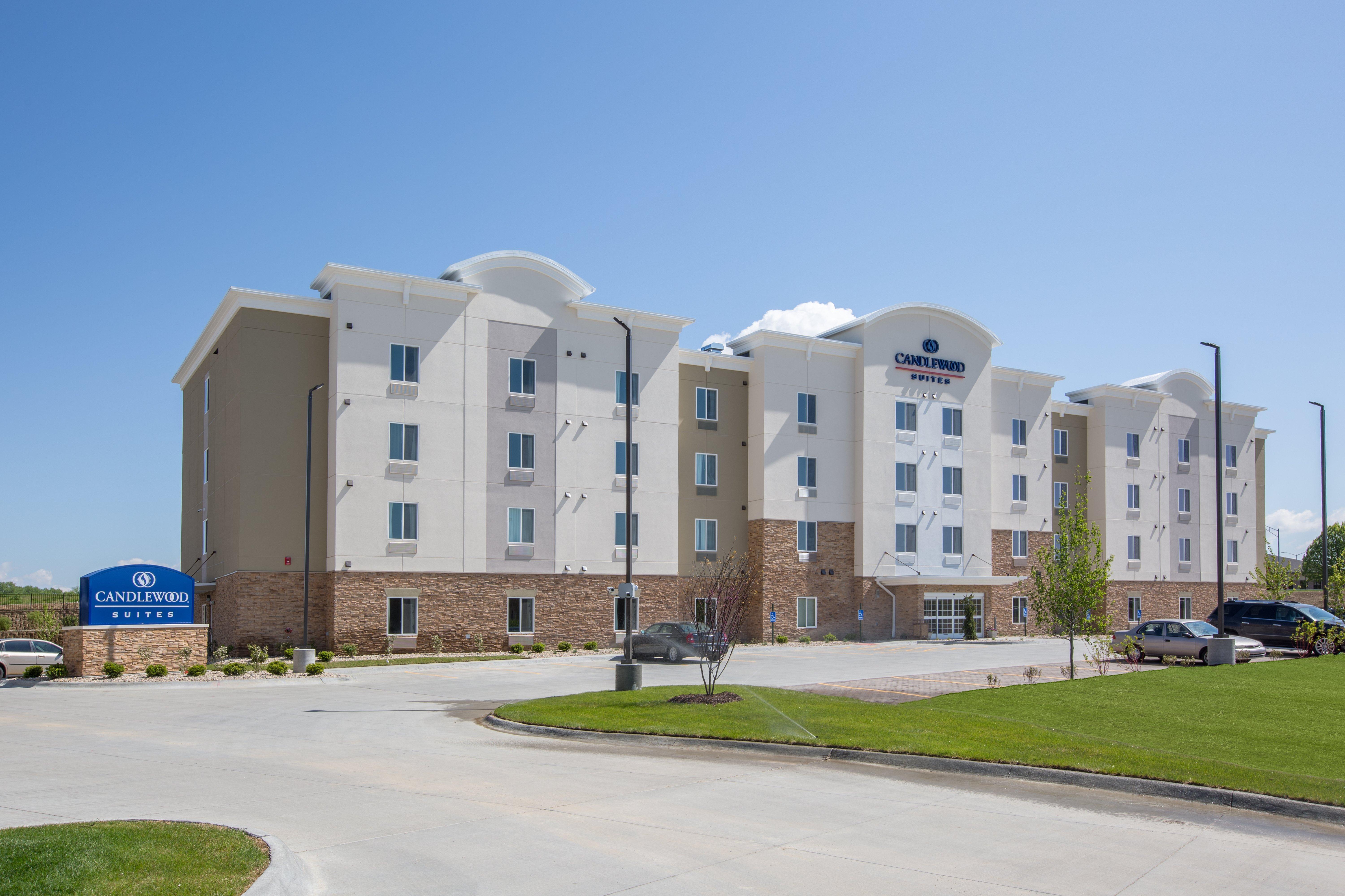 Candlewood Suites - Omaha Millard Area By Ihg Екстер'єр фото