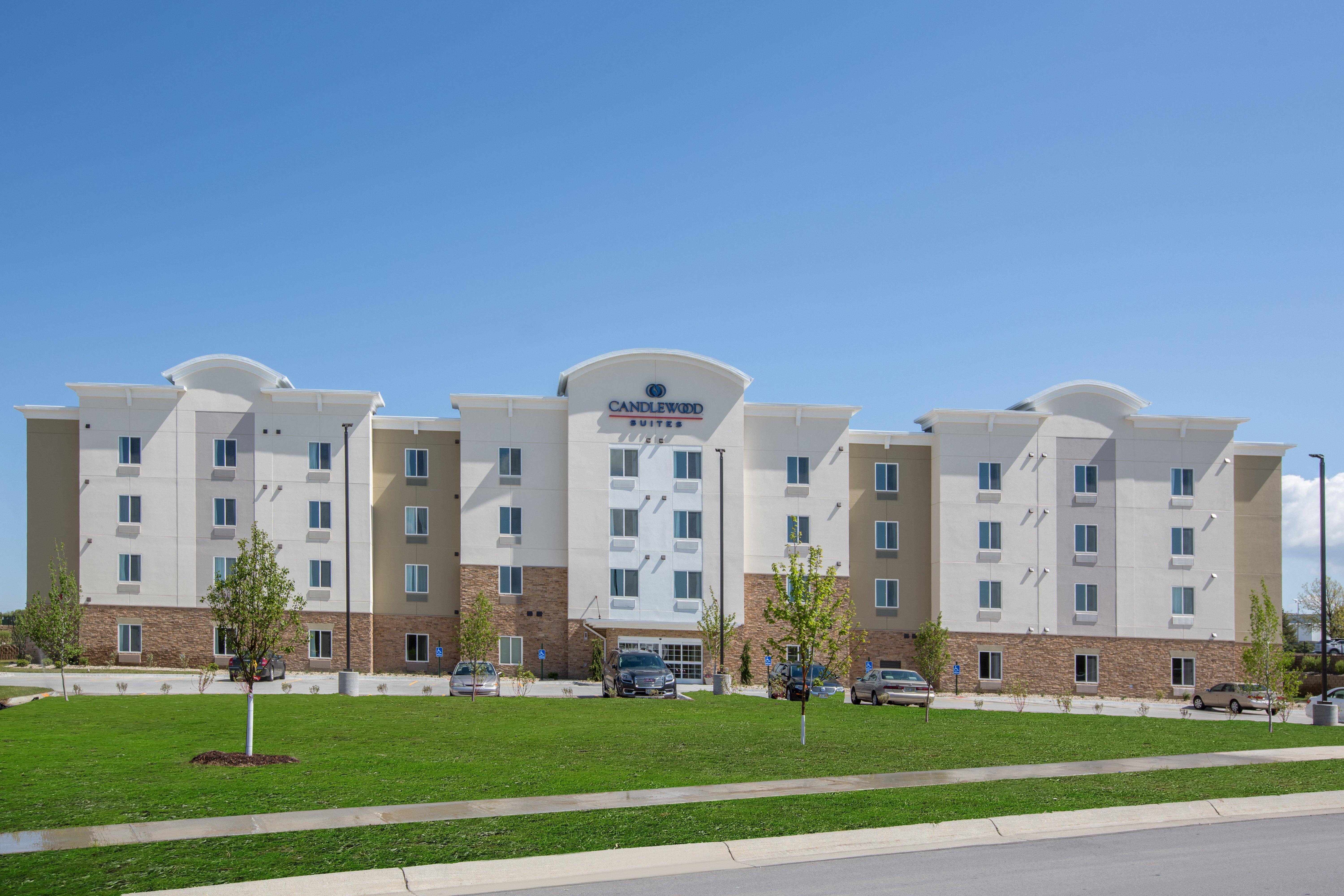 Candlewood Suites - Omaha Millard Area By Ihg Екстер'єр фото